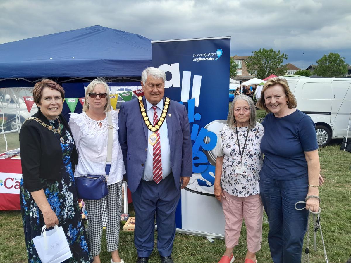 Canvey Tennis court meetup