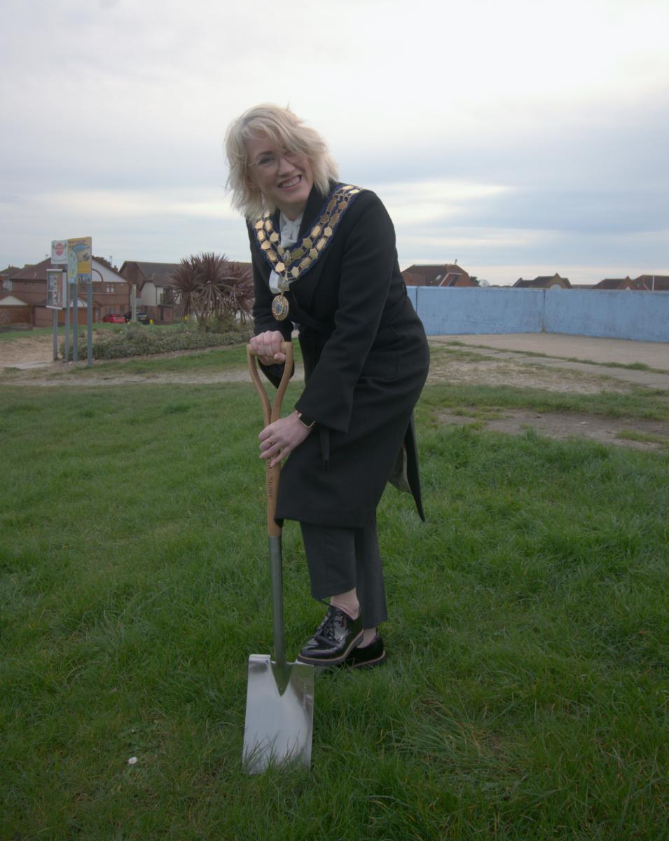 Mayor with spade