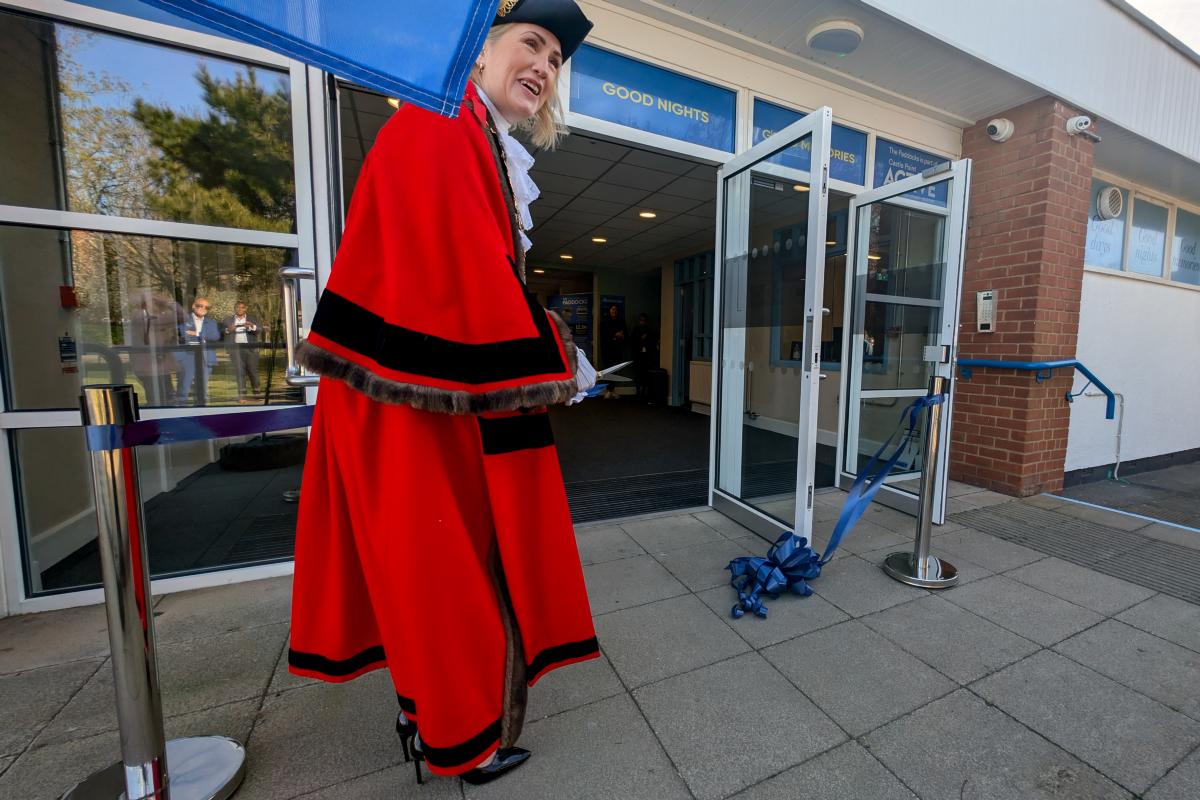 Mayor opening The Paddocks